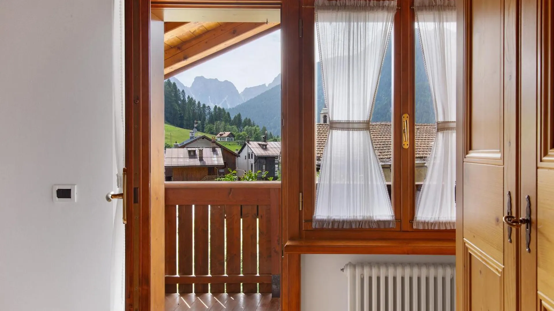 Apartment Appartamento Al Pelmo A Vinigo Italy