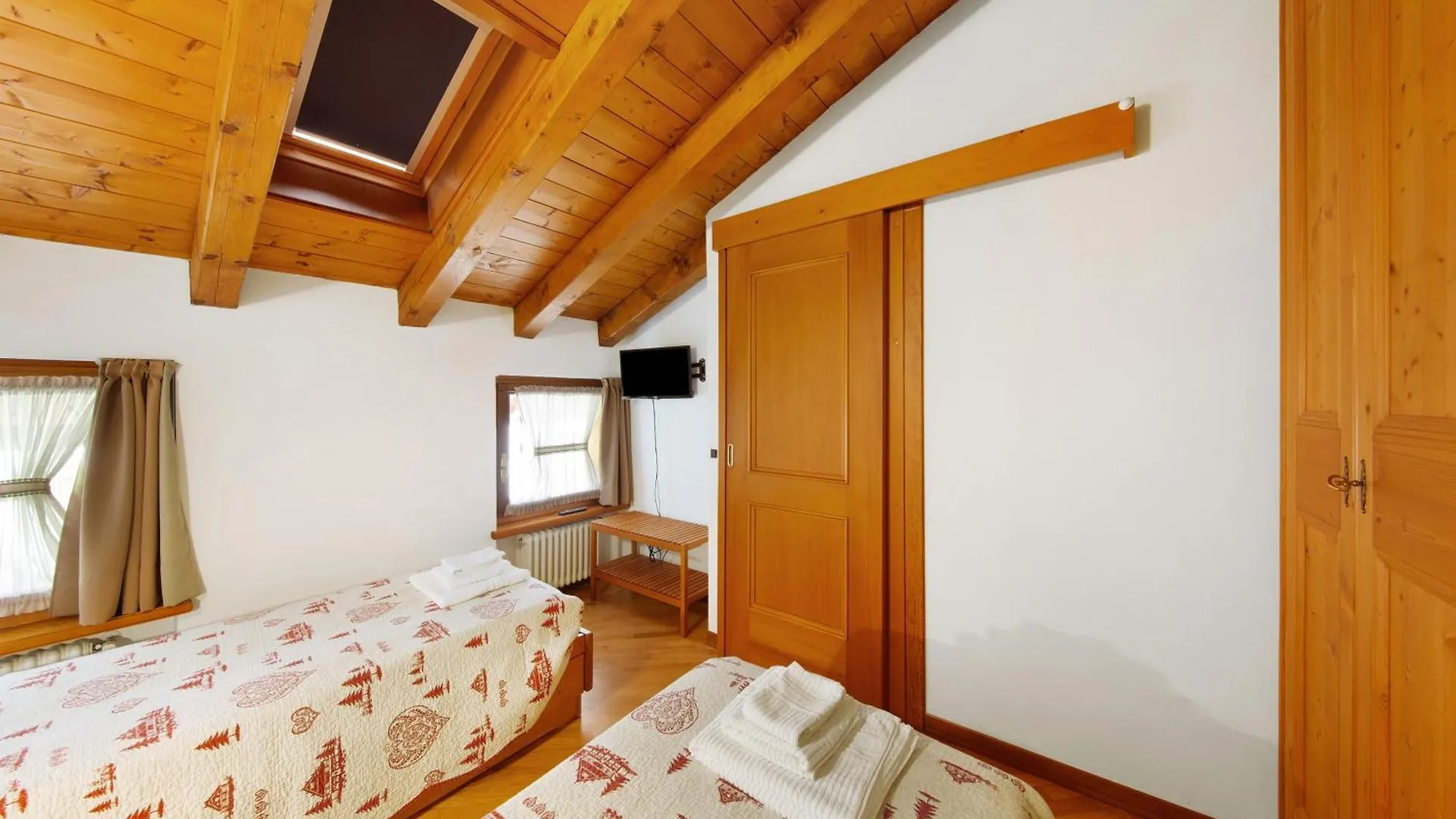 Appartamento Al Pelmo A Vinigo 0*,